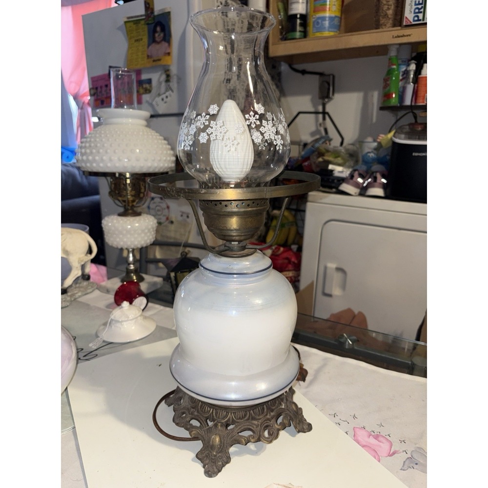 Vintage Gone With The Wind Electric Hurricane Lamp 18" Blue Rose Iridescent Base